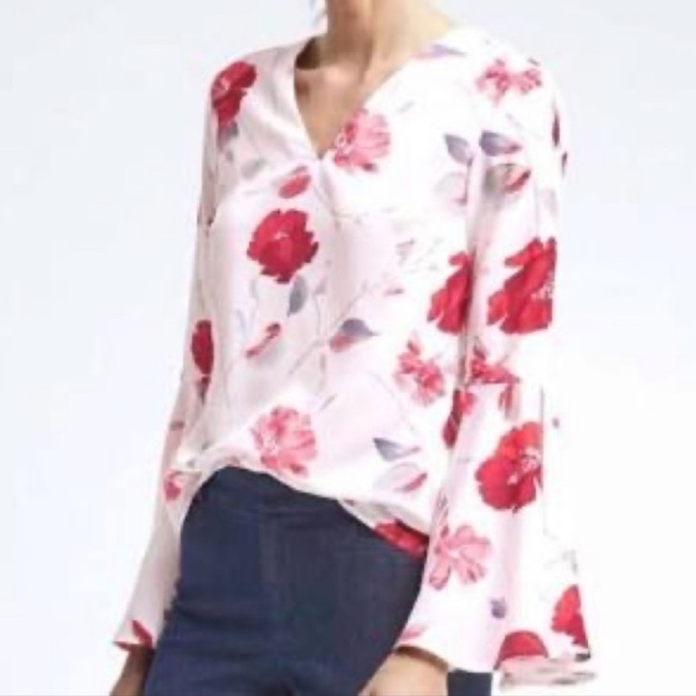 Banana Republic Bell Sleeve Floral Blouse—L